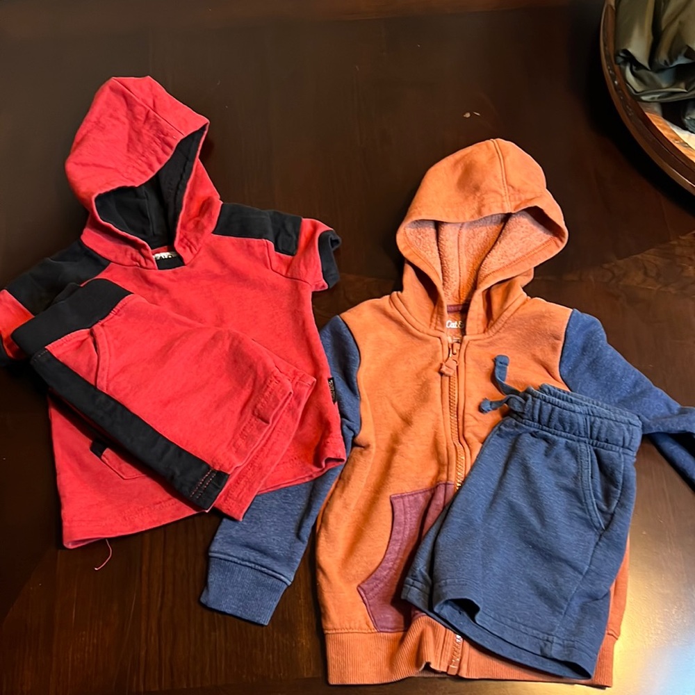 Boys 2T matching shorts/sweater sets